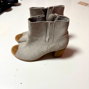Tom's Peep Toe Heel Booties